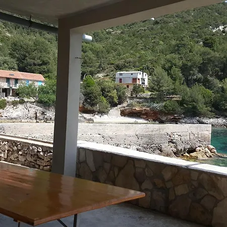 Weisses Haus Robinson Mit Bbq Und Terrasse * Gdinj